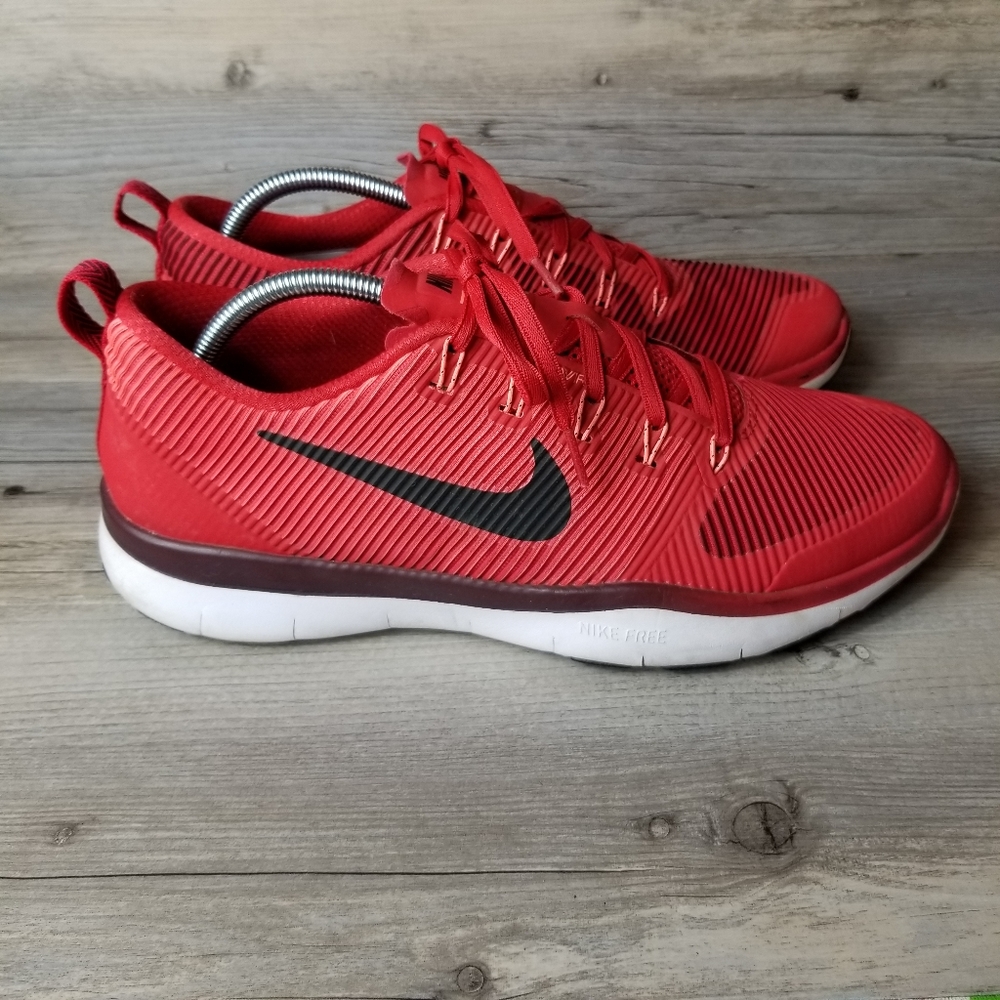 Nike Flywire Training Red Sneakers